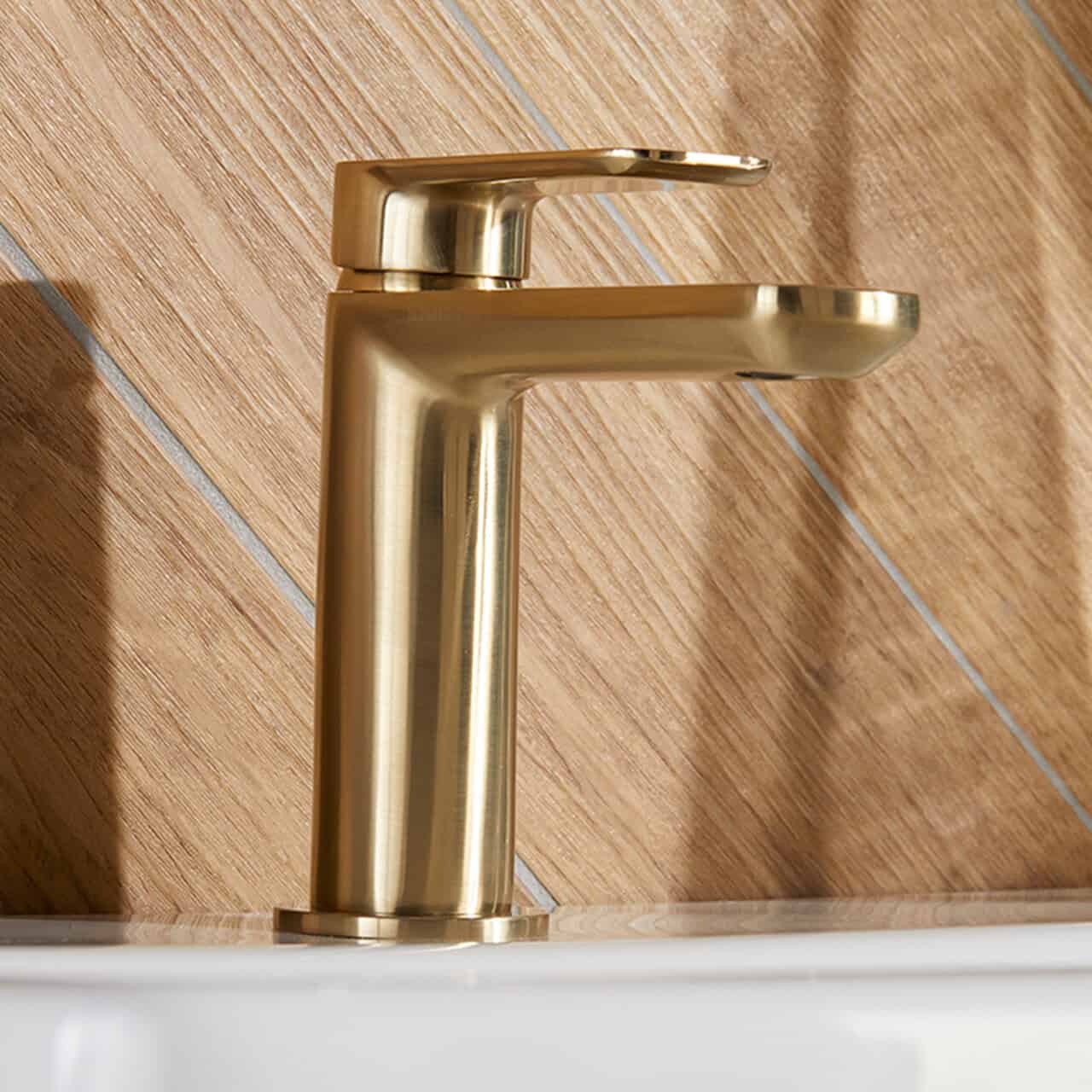 Rona Brushed Brass Basin &amp; Bath Filler Tap Including Bath Waste