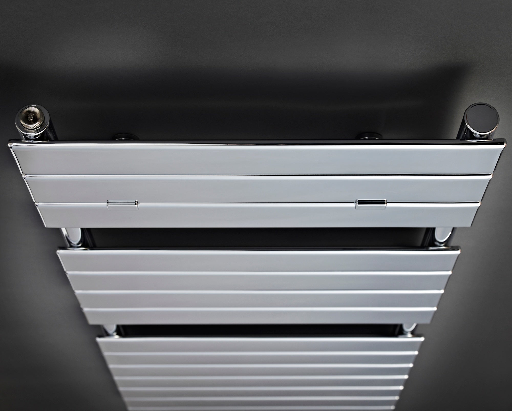 Heated Towel Rail 1213 X 500mm Chrome 1225 BTU 450 Pipe Centres