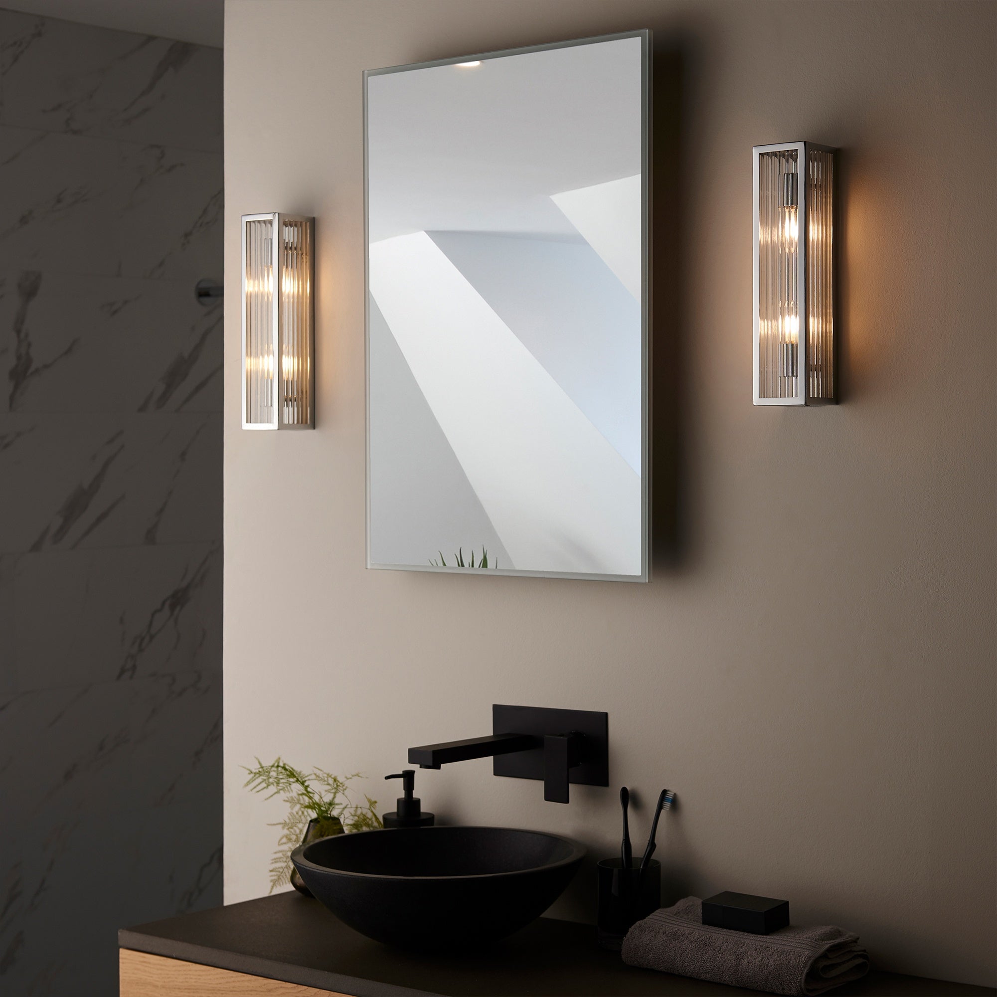 Newham Chrome & Clear Ribbed Glass Bathroom Wall Light - Dimmable, IP44 Rated, G9 LED Compatible (Bulb Not Included)