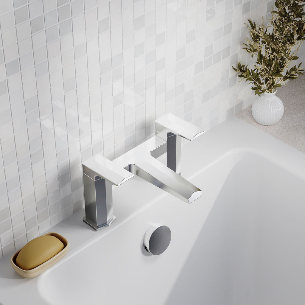 Stark Contemporary Chrome Bath Filler 2 Tap Hole Square Lever 136mm Spout