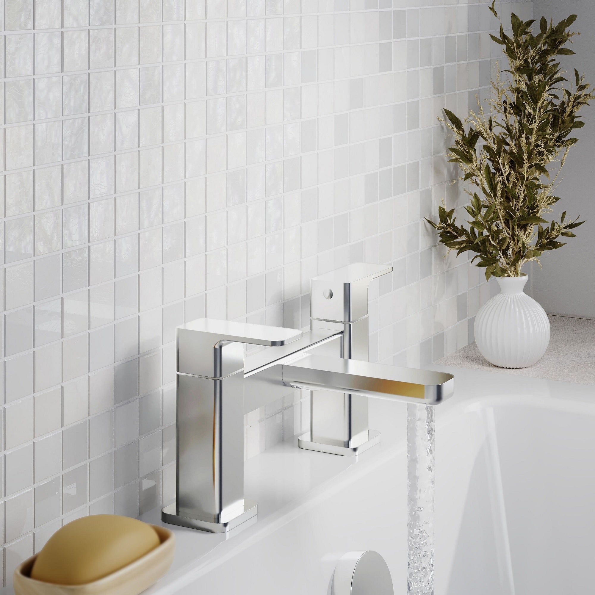 Lumina Contemporary Chrome Bath Filler 2 Tap Hole Square Lever 110mm Spout