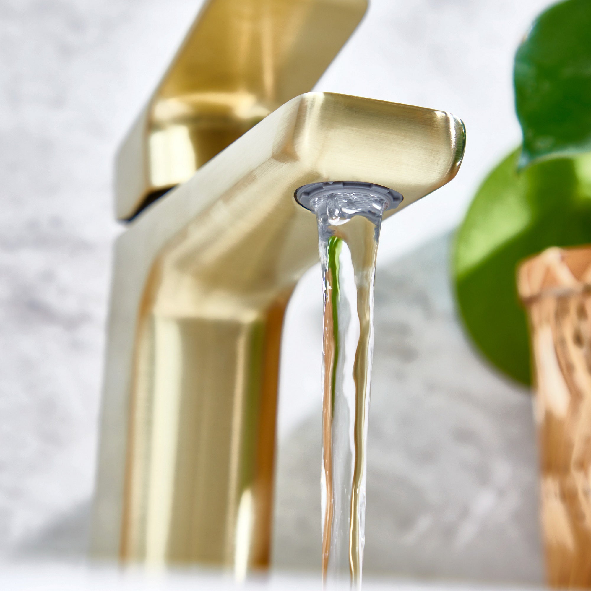 Altus Basin Mono Mixer Brushed Brass Basin Fixed