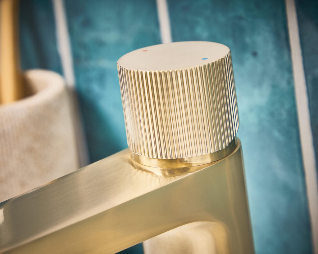 Manga Mono Basin Mixer Brushed Brass