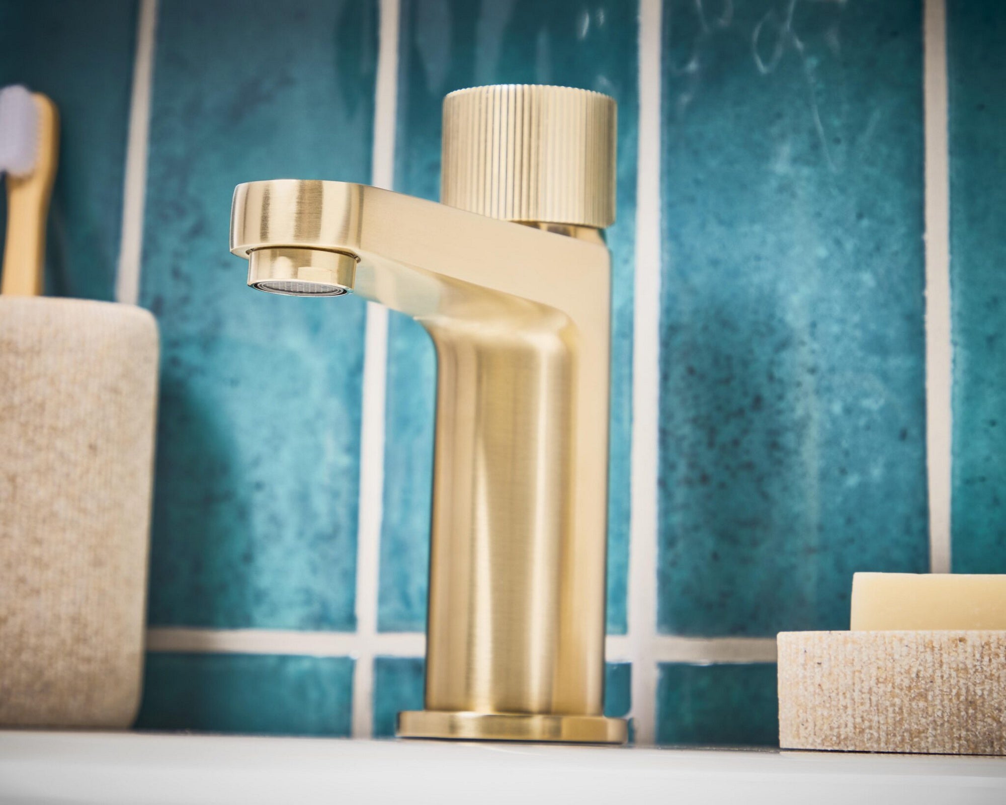Manga Mono Basin Mixer Brushed Brass
